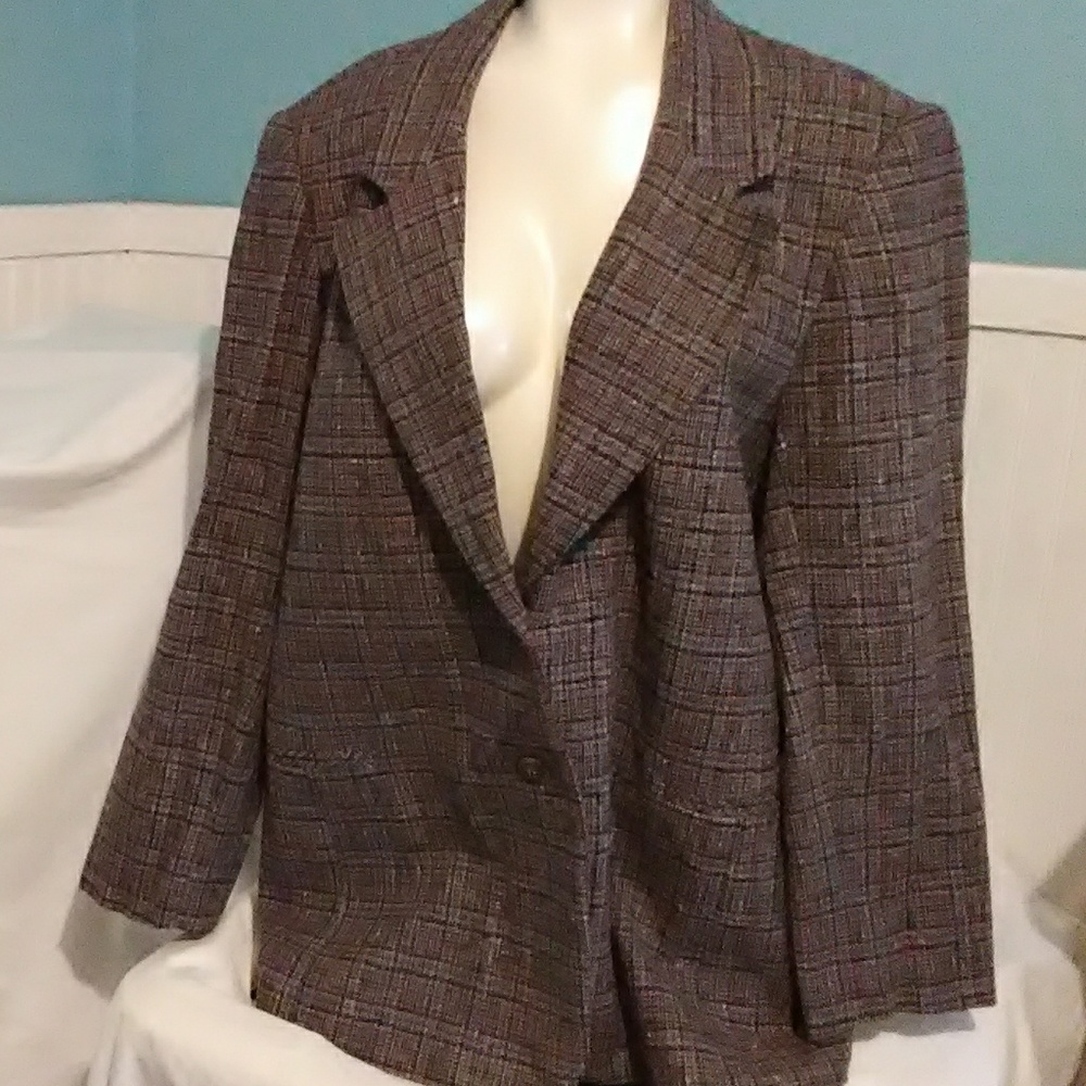 FINAL SALE White Stag Dress Jacket. Size 16